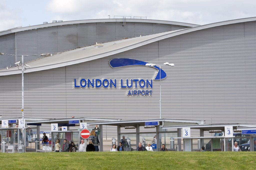 New route between to Valencia and London-Luton Airport