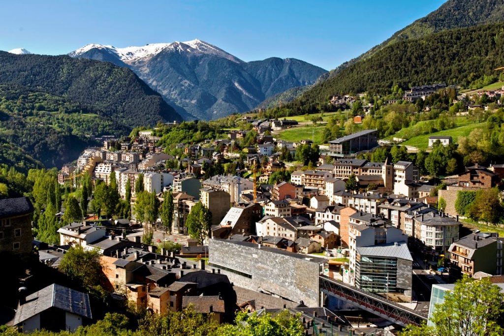 Andorra: the alternative destination to the beach this summer