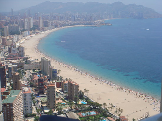 Benidorm cifra en el 92% su ocupación media en la primera quincena de julio