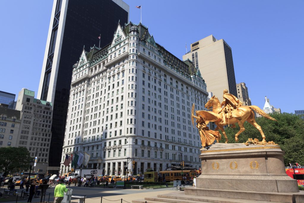 Ponen a la venta el emblemático Hotel Plaza de Nueva York