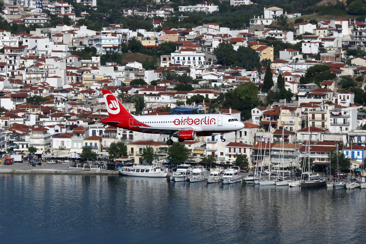 Air Berlin se declara insolvente y negocia una venta parcial