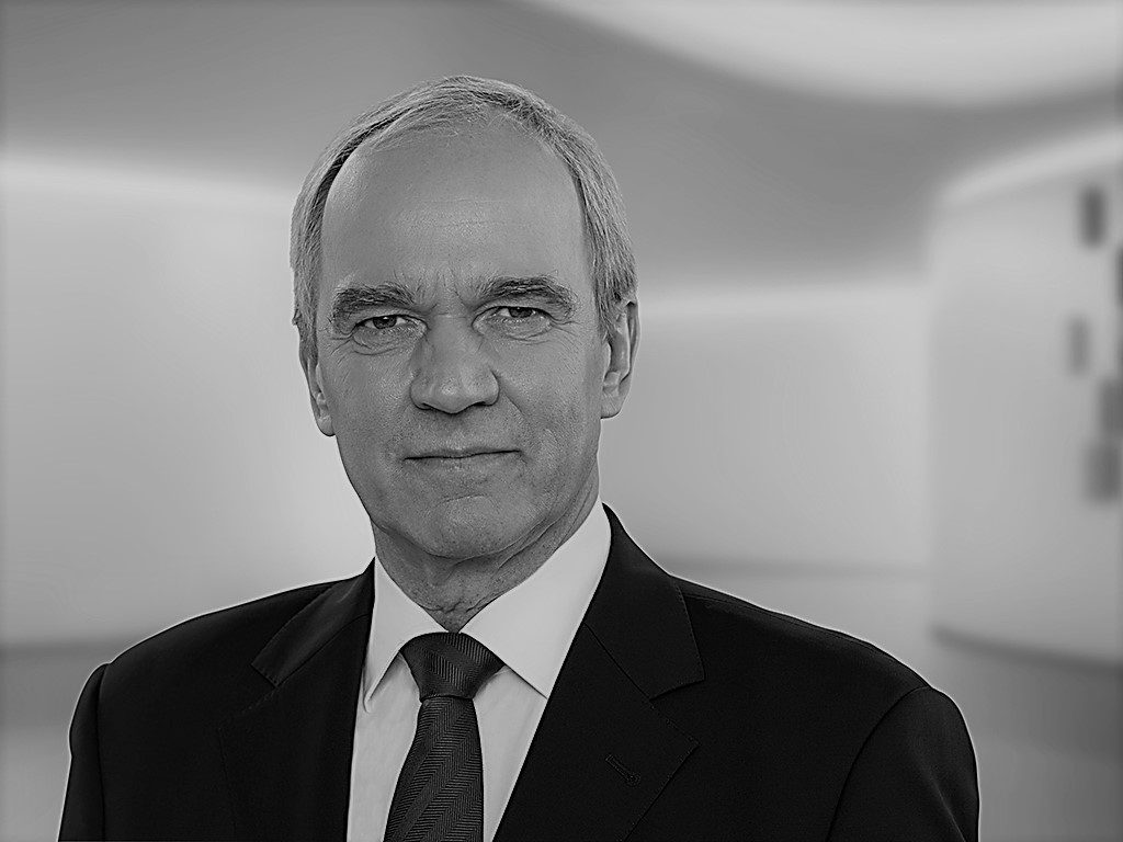 Lufthansa names former CFO Kley as new chairman