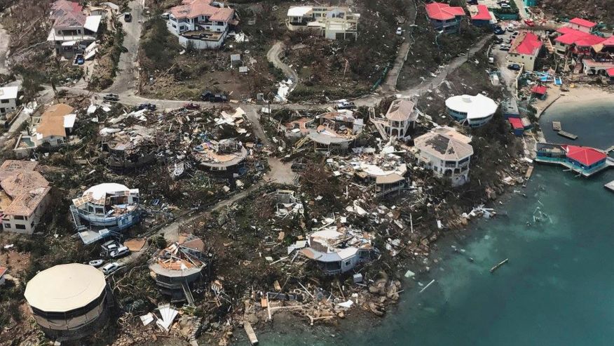Cuba vive el día después de Irma entre escombros y con La Habana anegada