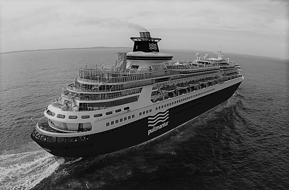 Pullmantur invierte casi 20 millones en modernizar buque “Sovereign” en Cádiz
