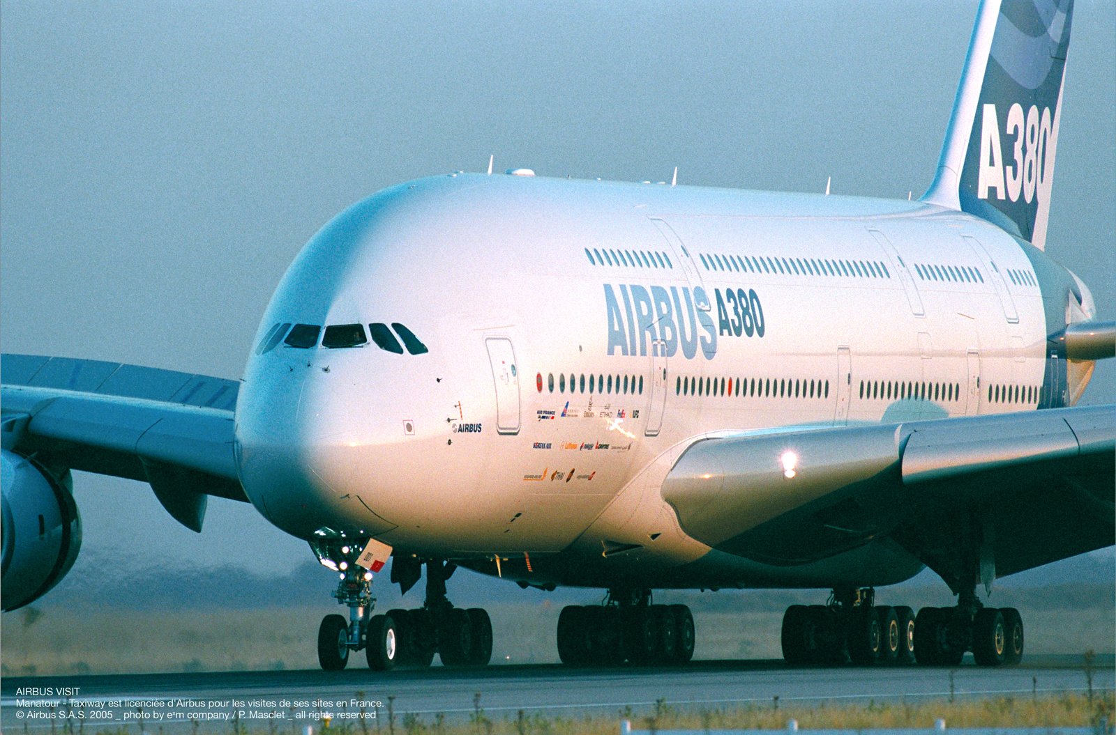 Airbus ready to axe A380 if fails to win Emirates deal
