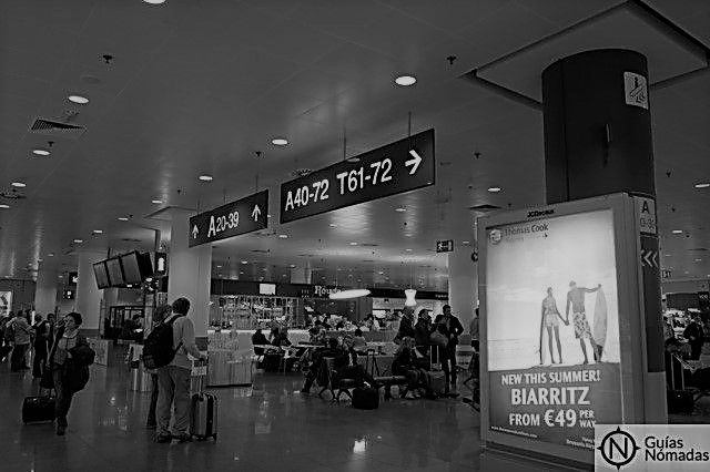 El aeropuerto de Bruselas cancela decenas de vuelos por el temporal