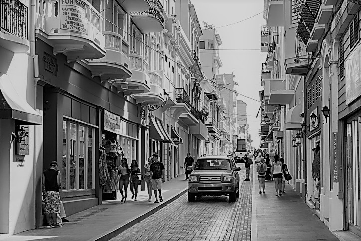 Los turistas, una inyección para la recuperación económica de Puerto Rico