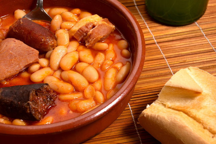 Catorce restaurantes compiten por la mejor fabada del mundo