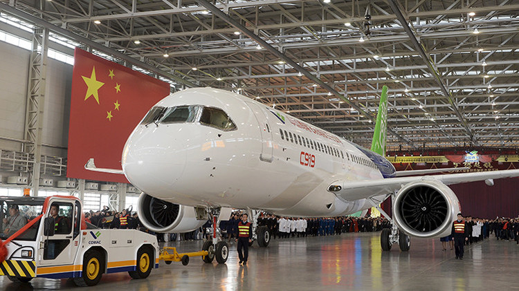 El avión medio de pasajeros chino C919 ya acumula 815 pedidos