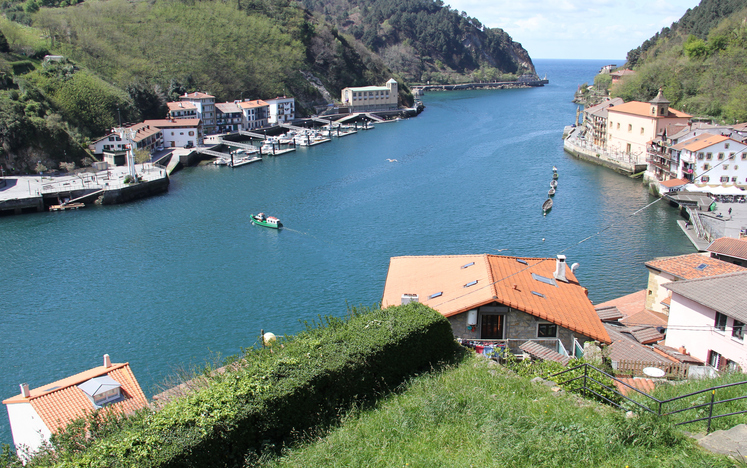 First edition of the Pasaia Maritime Festival in the Basque Country