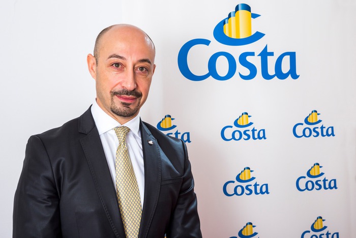 Raffaele D’Ambrosio, General Manager for Spain and Portugal of Costa Cruceros, celebrates Costa’s 70th anniversary