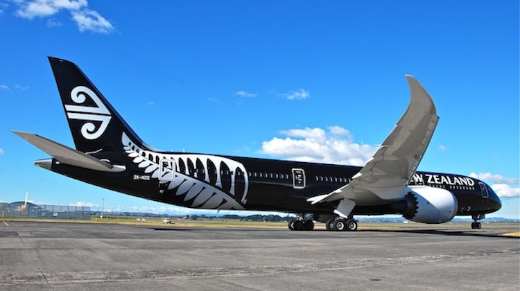 Air New Zealand warns of flight disruptions as Cyclone Gita bears down