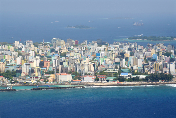 Maldives tries to fight off travel alerts as tourists stay away