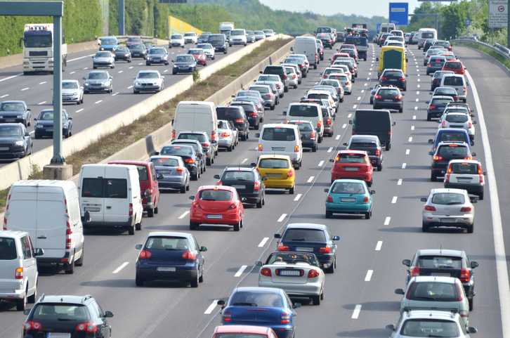 Tráfico prevé 15,5 millones de desplazamientos por carretera en Semana Santa