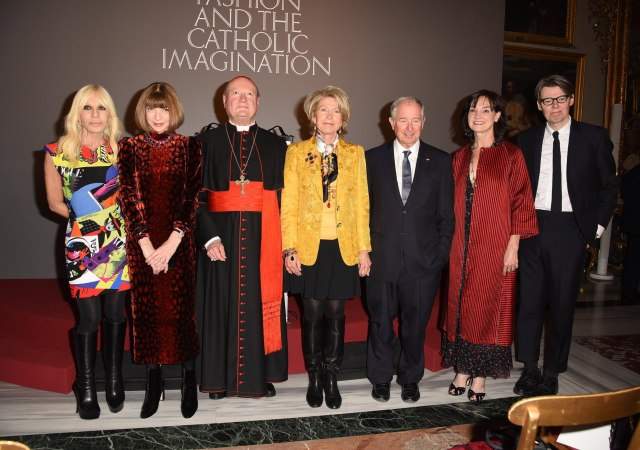 Met se alía con el Vaticano y dedica una exposición al catolicismo en la moda