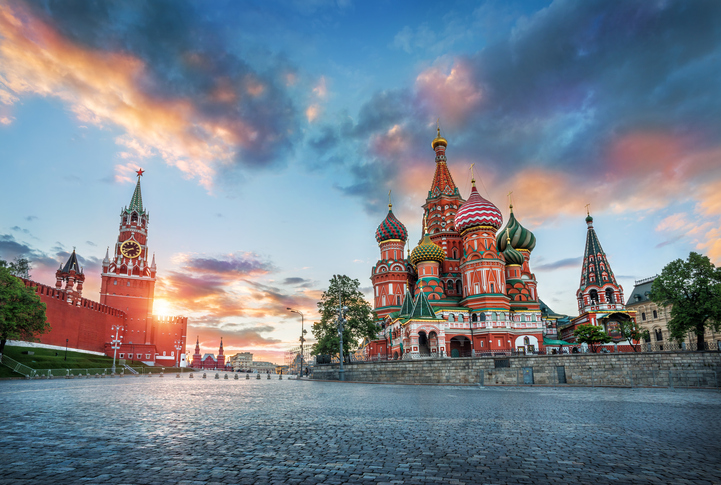 España apuesta por intercambio académico y el turismo para acercarse a Rusia
