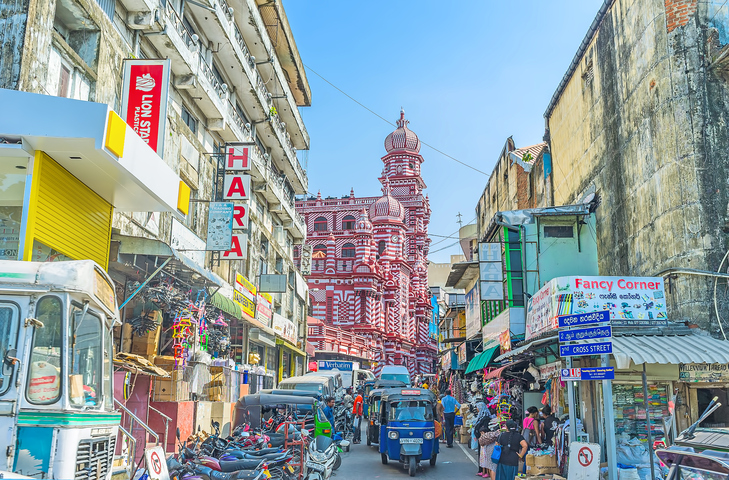 Sri Lanka, citing violence and dengue, cuts 2018 tourist arrivals target