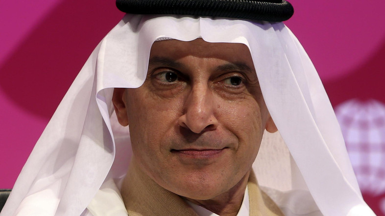 Qatar Airways boss apologises for remarks on women CEOs