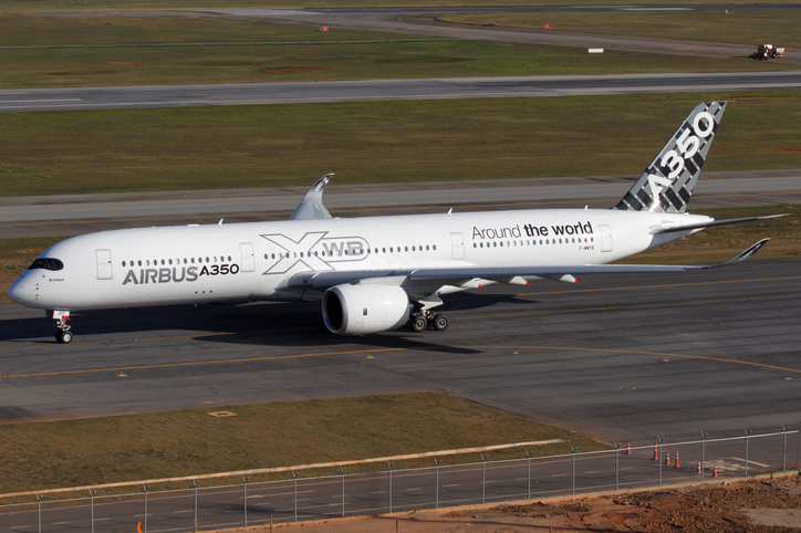 Boeing’s first-half deliveries up 7 pct, orders surge past Airbus