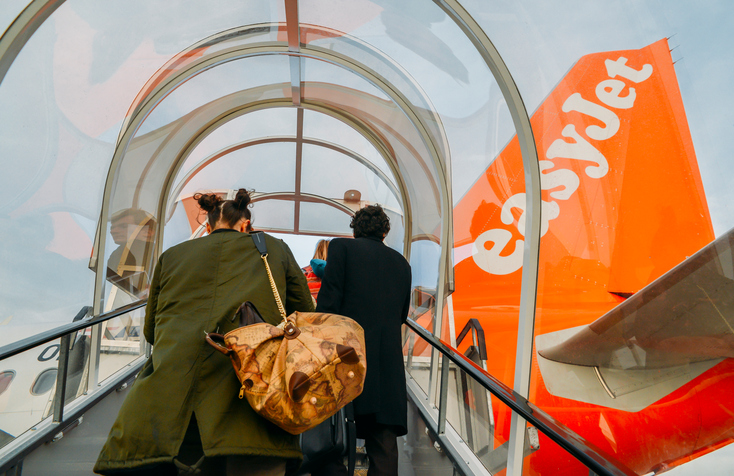 La aerolínea easyJet canceló 1.263 vuelos en junio