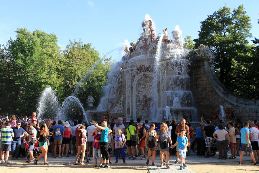 Los juegos de agua del siglo XVIII de La Granja seducen a 5.000 visitantes