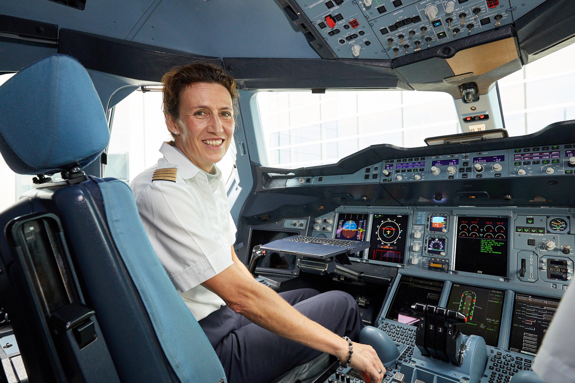 Female pilots taking off: women have been flying for Lufthansa for 30 years