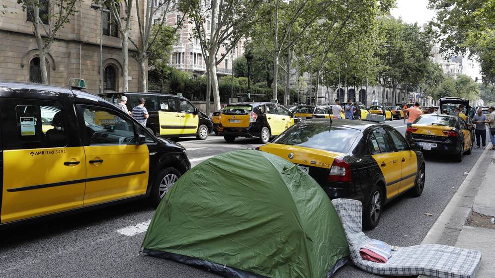 Spain taxi strike over Uber ends after six-day standstill