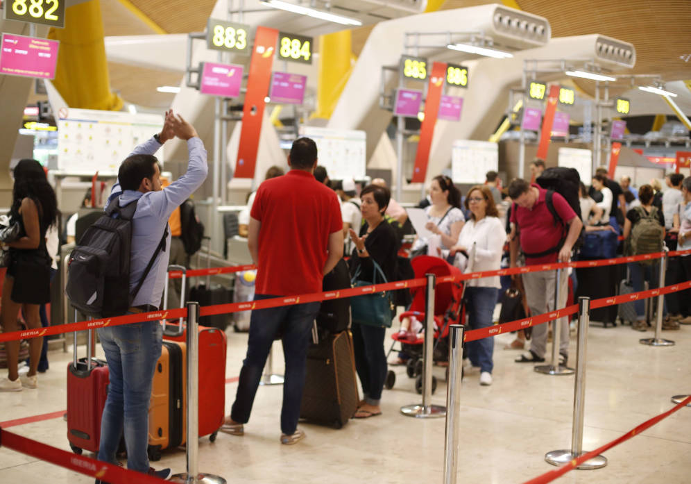 Los servicios mínimos para la huelga de vigilantes en Barajas serán del 90 %