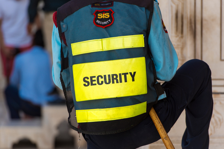 Vuelve la tensión a los aeropuertos de la mano de los vigilantes de seguridad