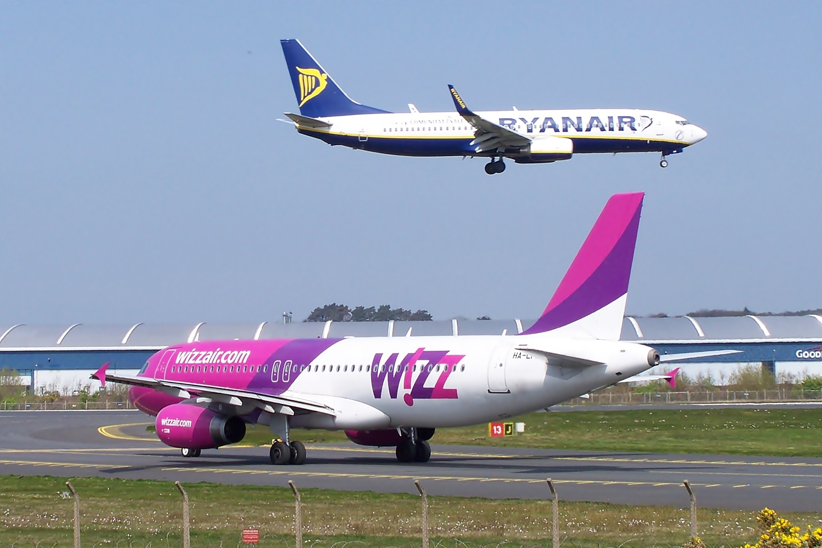 Las ‘low cost’ transportaron un 7,2 % más de pasajeros a España hasta julio
