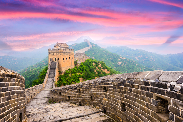 Airbnb “choca” contra la Muralla China y se ve forzada a suspender un sorteo