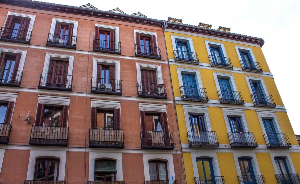 Andalucía insiste en la necesidad de norma estatal sobre viviendas turísticas