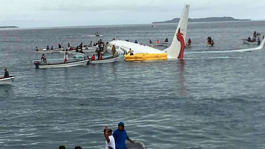 Passengers safe after Air Niugini flight crashes into sea in Micronesia
