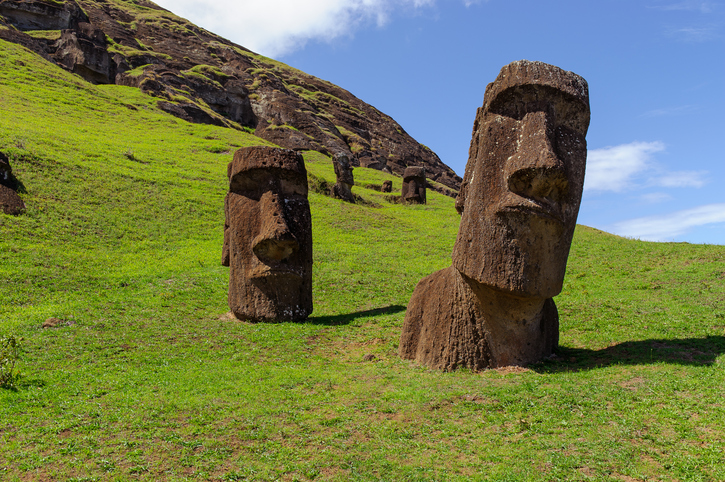 Nazis, lepra y opresión, la historia tras la paradisiaca Isla de Pascua