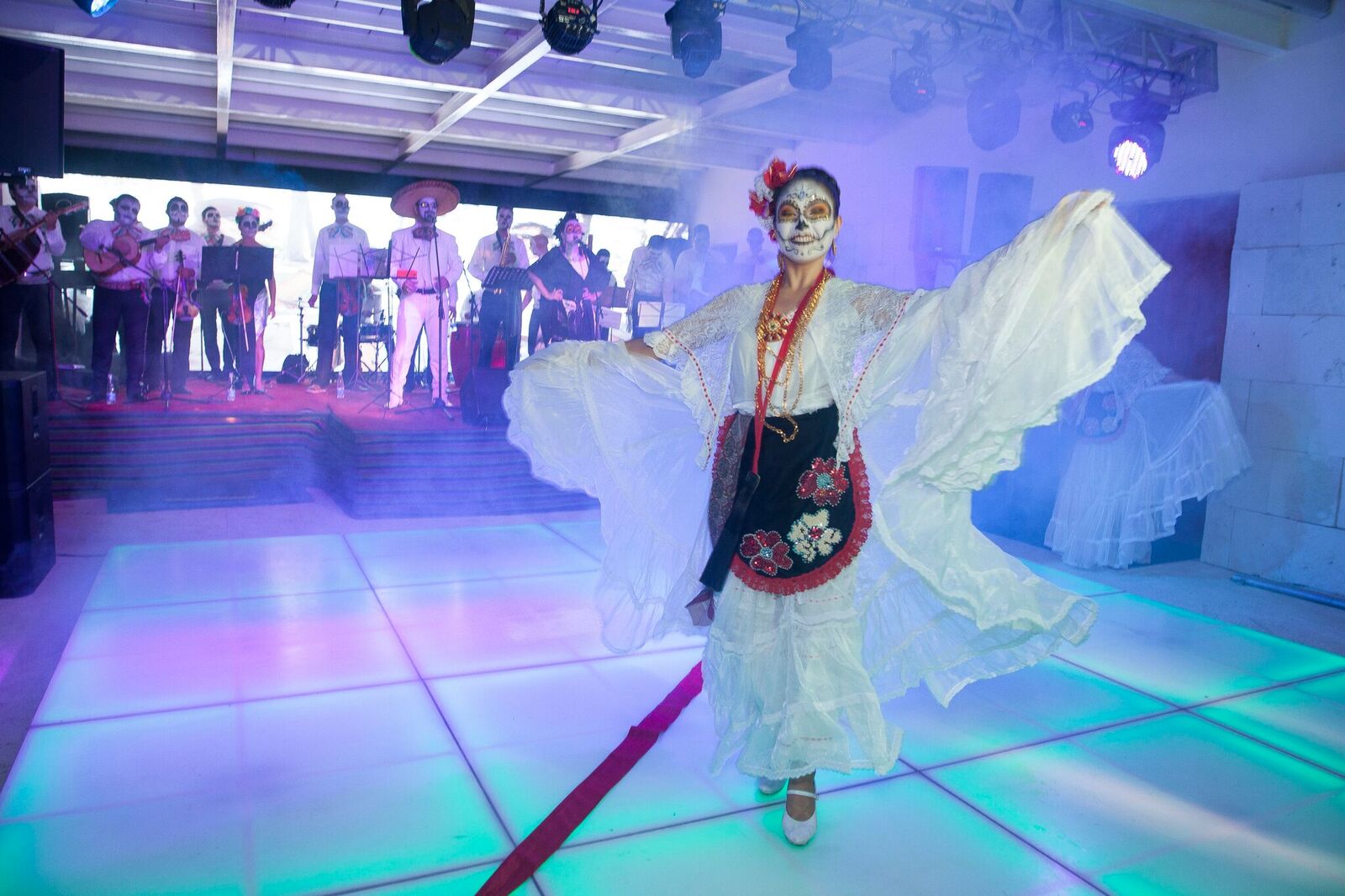 BlueBay Hotels honours Mexico with a party for more than 100 guests
