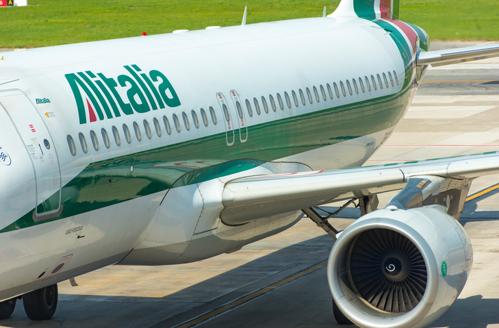Alitalia seeks to place 2,900 more staff in layoff scheme -document