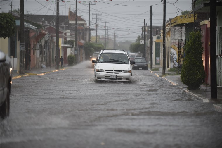 Hurricane Willa ravages fishing village on Mexico’s Pacific coast