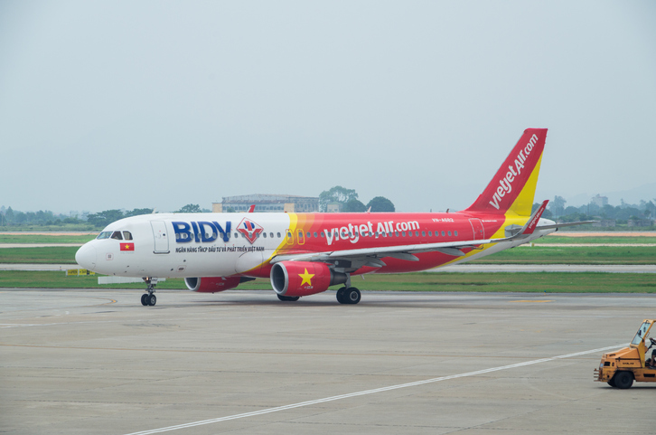 VietJet plane makes troubled landing, minor injuries to some passengers