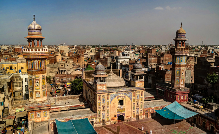 Pakistan plans to relax visa policy in bid to revive tourism