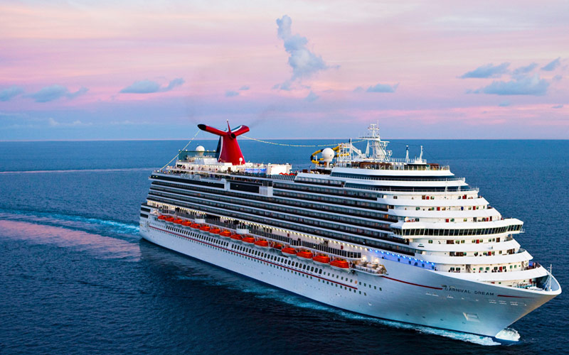 Un estudio encubierto denuncia “alta” contaminación del aire en cruceros