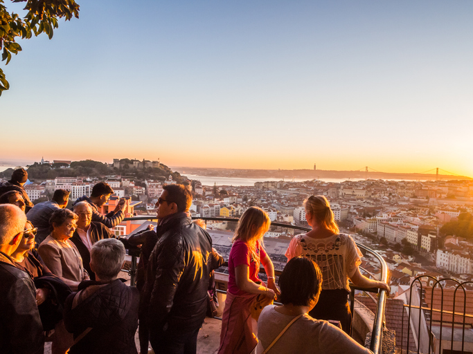 Portugal promises no visas for Britons in any no-deal Brexit
