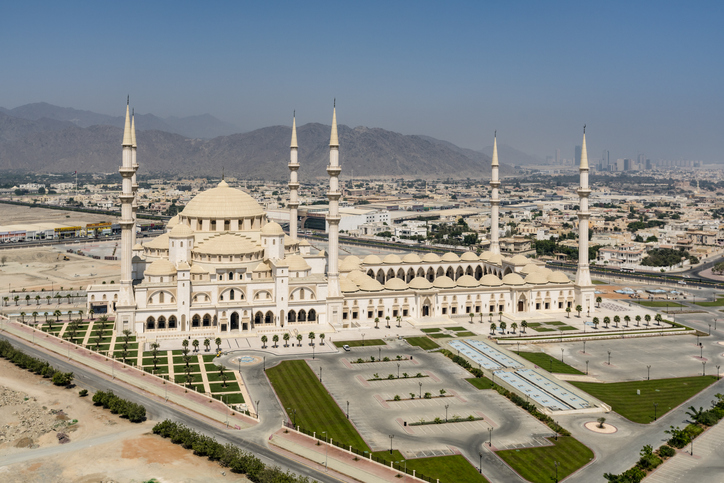 La-Gran-Mezquita-Sheikh-Zayed-Fujairah