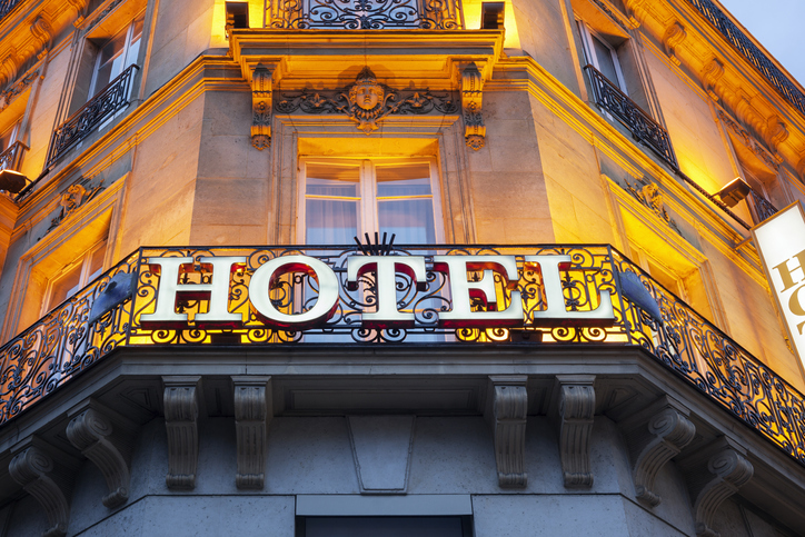 CCOO pide a los empresarios que abran hoteles en marzo por su “efecto dominó”