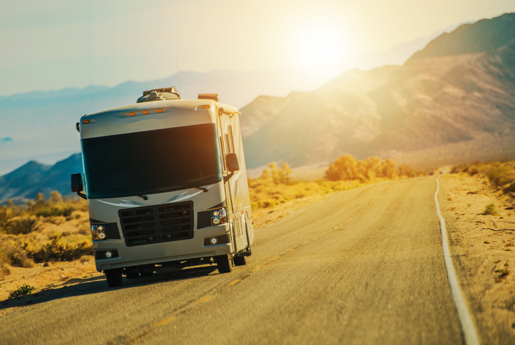 ¿Necesitas una furgoneta? ¿Sueñas con viajar en autocaravana? Hazlo por 1€