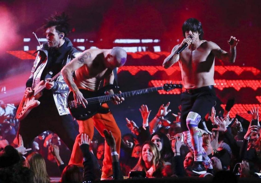 Red Hot Chili Peppers rock Egypt’s pyramids