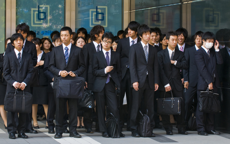 El trabajoadicto Japón emprende unas excepcionales vacaciones de 10 días