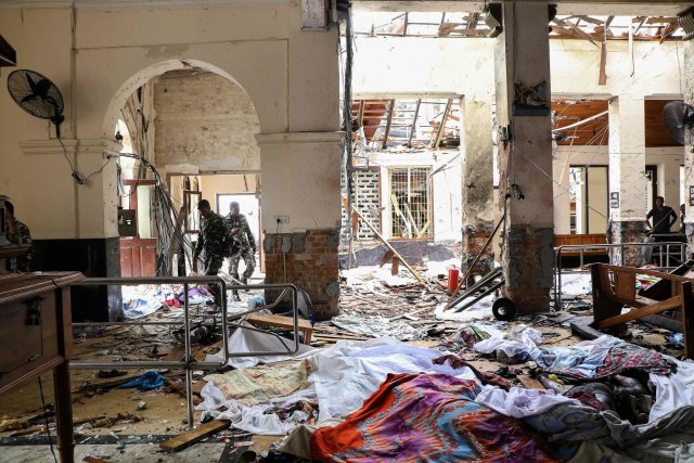 Sri Lanka attacks carried out by suicide bombers-investigator