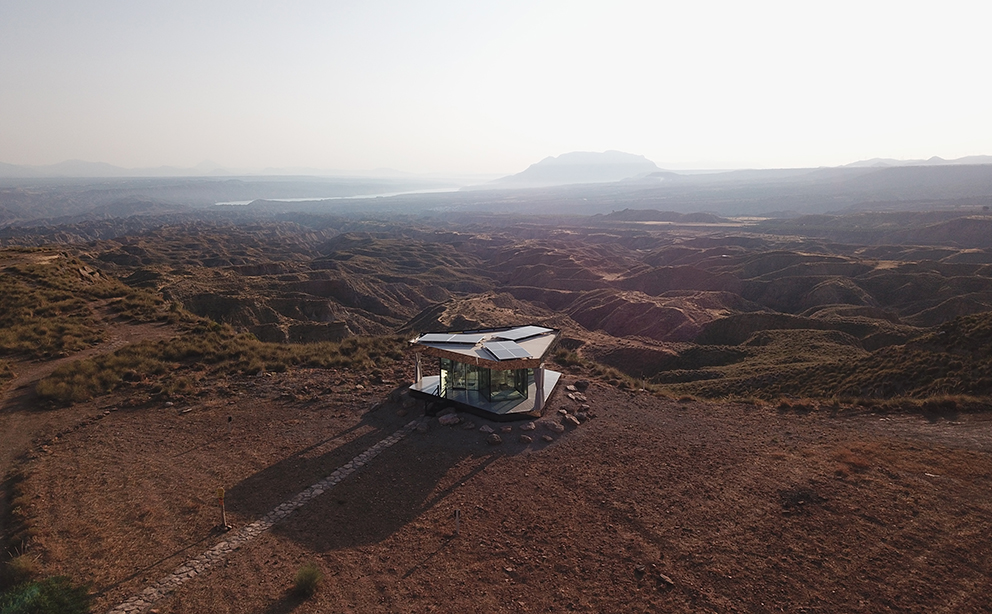 mage-drone-casa-del-desierto