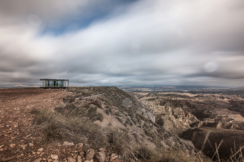 Arquitectura, turismo y experiencia en climas extremos: La casa del desierto