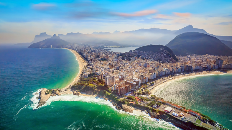 Comienzan a desembarcar en Brasil turistas de EE.UU. y Canadá exentos de visa